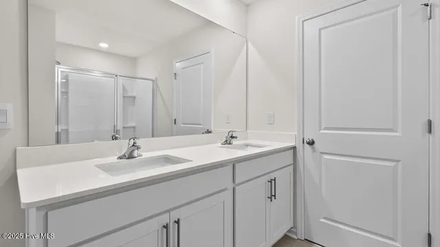 $365,940 | 665 Wilder Bloom Path, Aberdeen, NC 28315