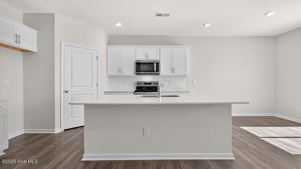 665 Wilder Bloom Path Aberdeen, NC 28315 - Photo 8 of 43 Kitchen