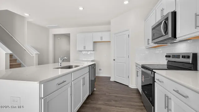 $365,940 | 665 Wilder Bloom Path, Aberdeen, NC 28315