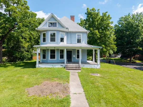 $449,000 | 703 West Broadway, Columbia, MO 65203