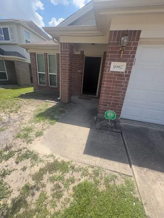 $1,775 | 16882 Accolade Way, Conroe, TX 77385
