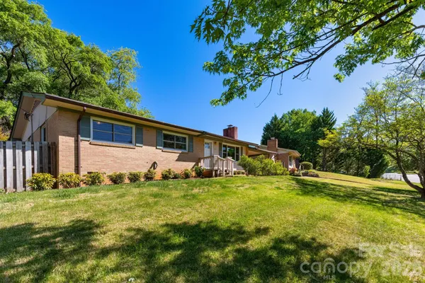 $575,000 | 40 Wagon Road, Asheville, NC 28805