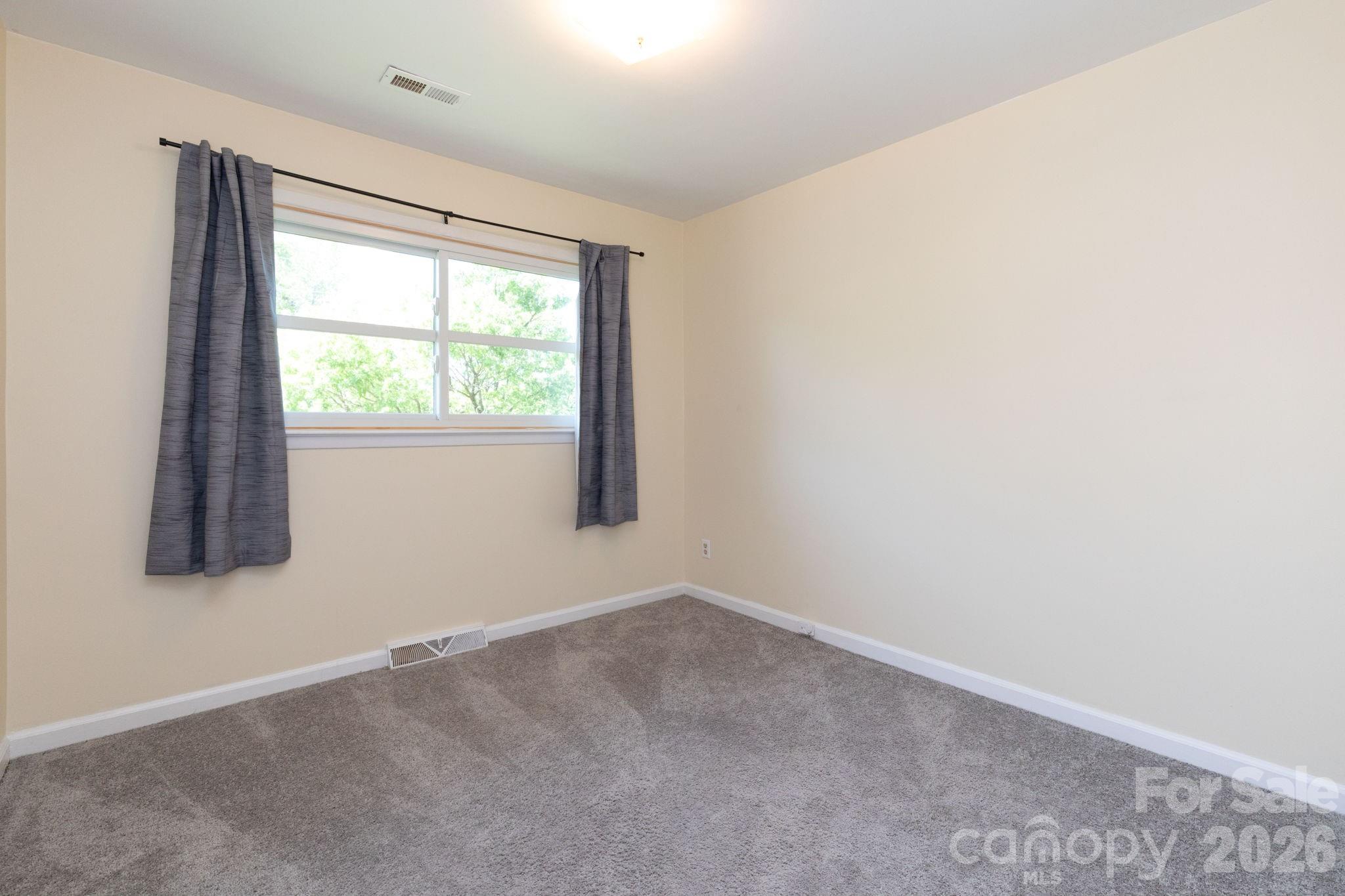 40 Wagon Road Asheville, NC 28805 - Photo 14 of 27
