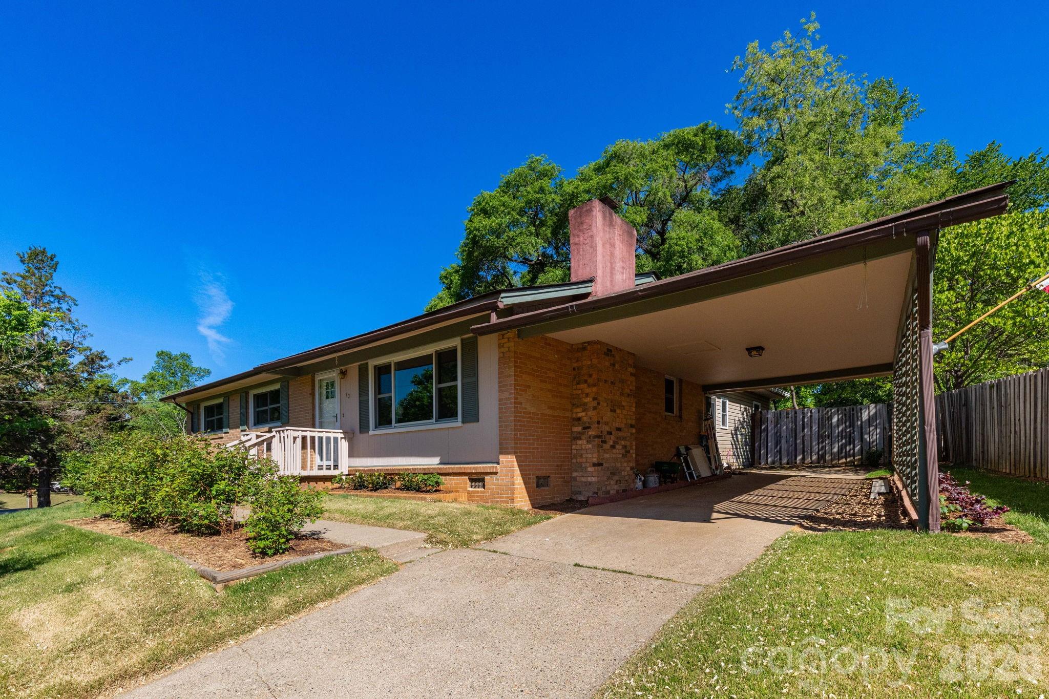 40 Wagon Road Asheville, NC 28805 - Photo 2 of 27