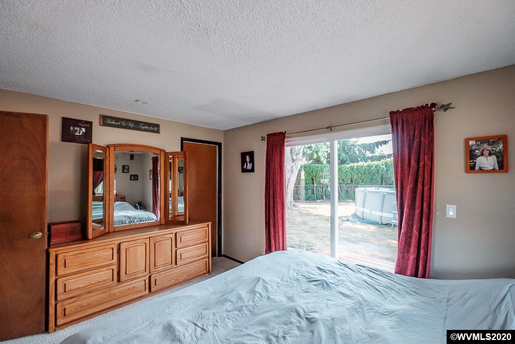 4703 Deerhorn Court Northeast Salem, OR 97305 - Photo 20 of 24