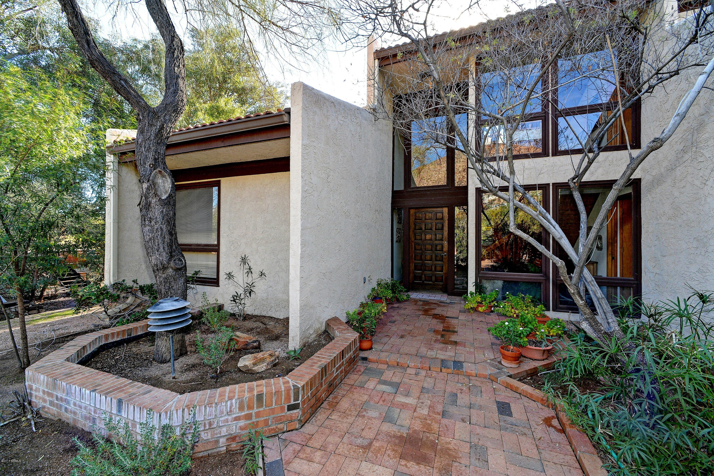 5421 East Camello Road Phoenix, AZ 85018 - Photo 1 of 24 001_Front