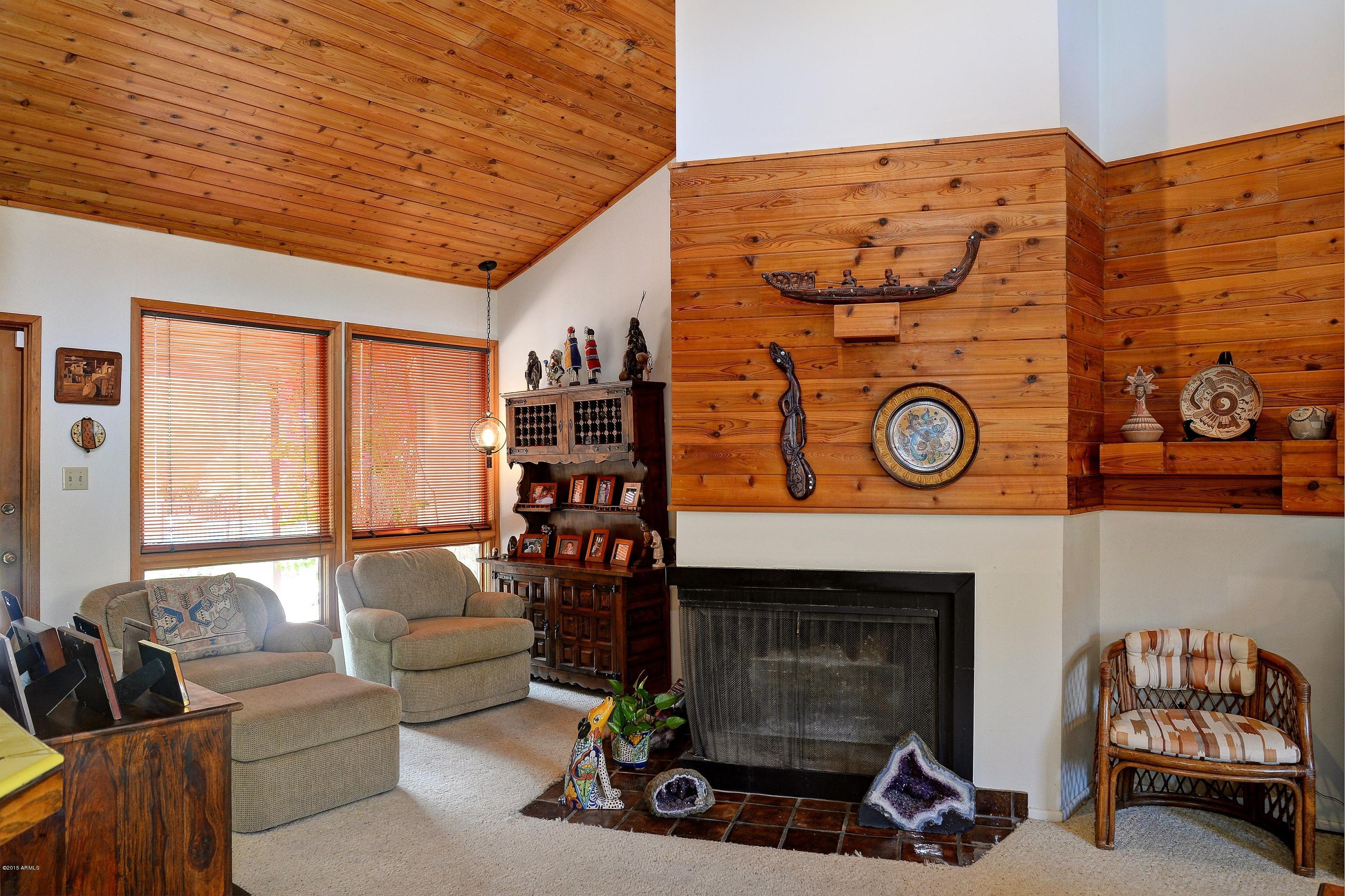 5421 East Camello Road Phoenix, AZ 85018 - Photo 14 of 24 016_Fireplace