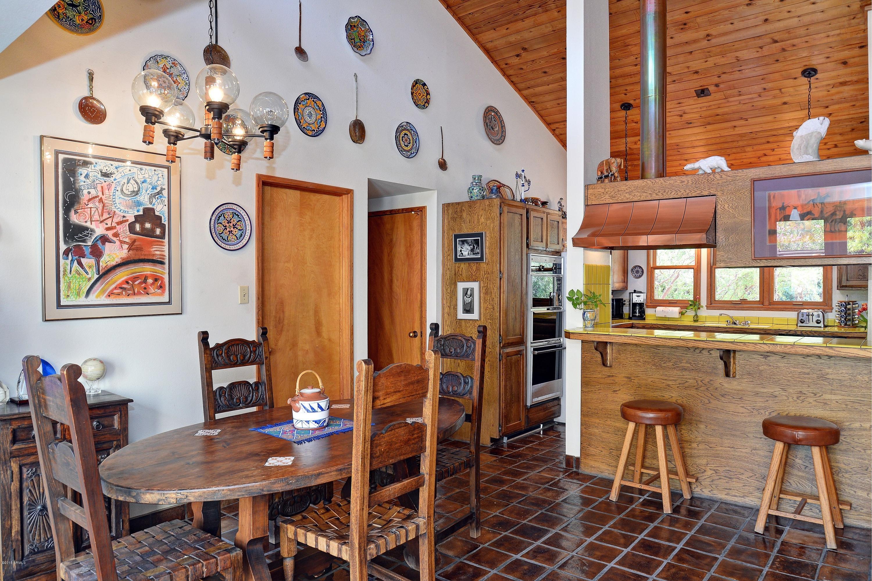 5421 East Camello Road Phoenix, AZ 85018 - Photo 17 of 24 019_Dining - Kitchen