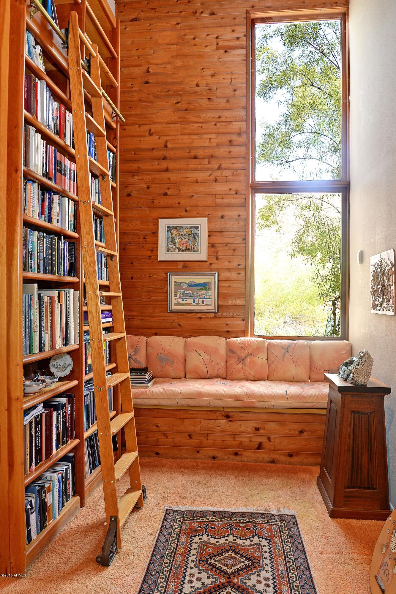 5421 East Camello Road Phoenix, AZ 85018 - Photo 8 of 24 Reading Nook