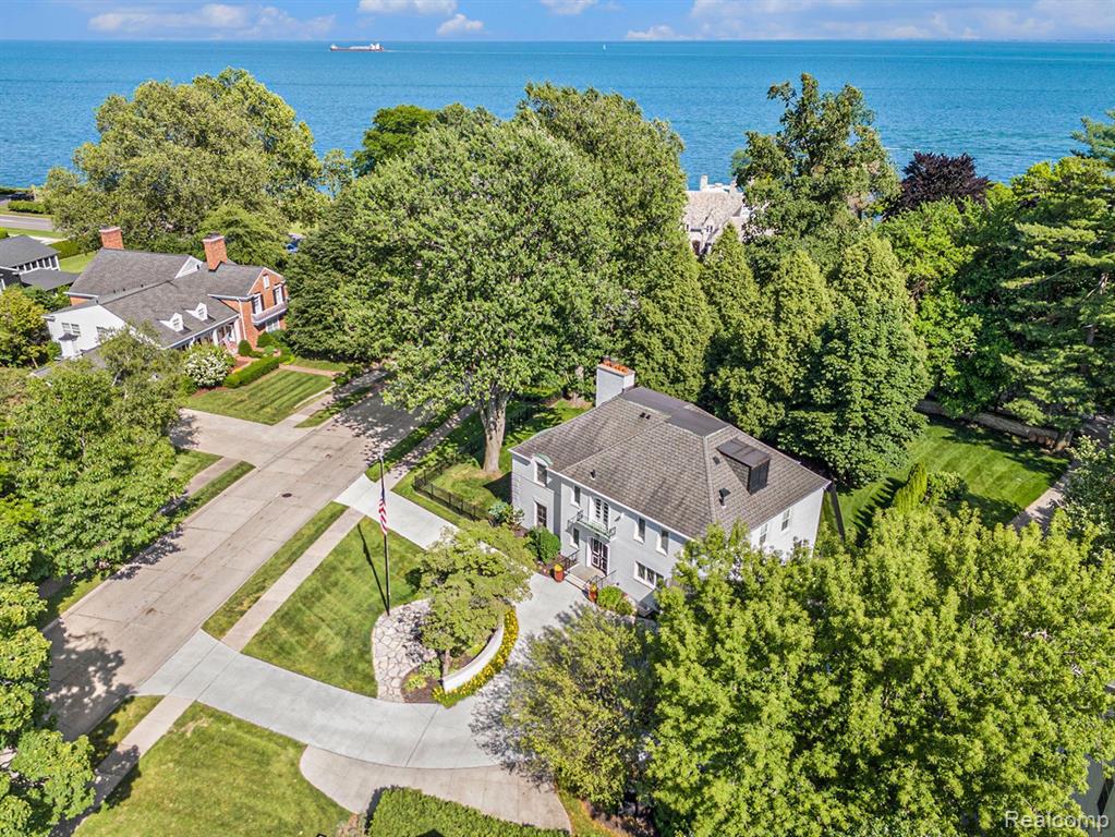 75 Lake Shore Road Grosse Pointe Farms, MI 48236 - Photo 1 of 45