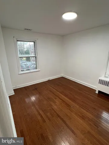 $2,300 | 36 East Main Street, Unit B, Moorestown, NJ 08057