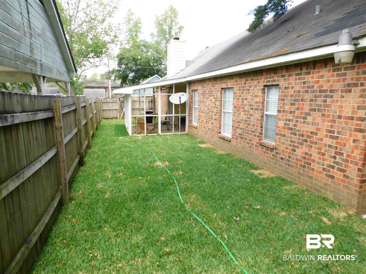 6359 Burnham Wood Place Mobile, AL 36608 - Photo 28 of 32 Side Yard