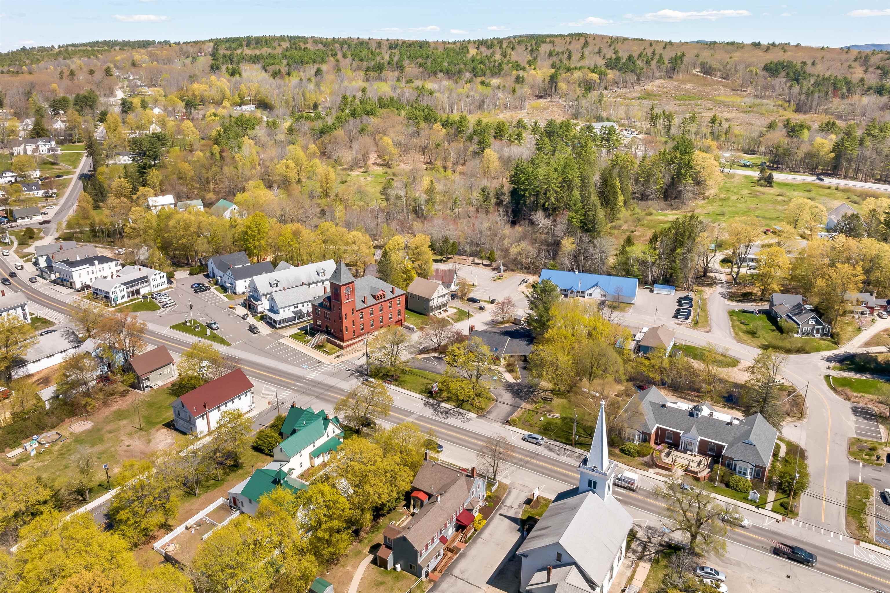 103 Main Street Alton, NH 03809 - Photo 9 of 40