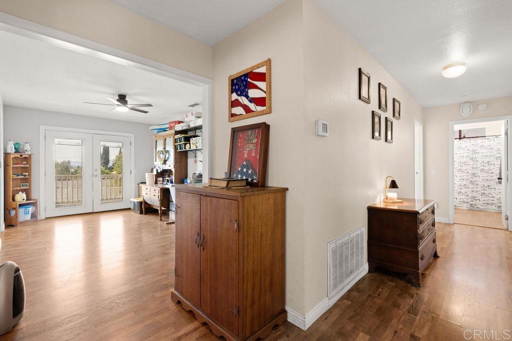 1422 East Fallbrook Street Fallbrook, CA 92028 - Photo 27 of 56 Gallery Image 27