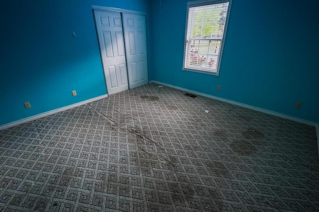 600 County Road 1503 Alba, TX 75410 - Photo 22 of 32 a view of empty room with window