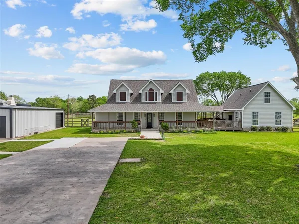 $790,000 | 17903 County Road 125, Pearland, TX 77581