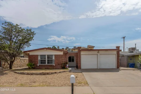 $215,000 | 904 Oneida Drive, El Paso, TX 79912