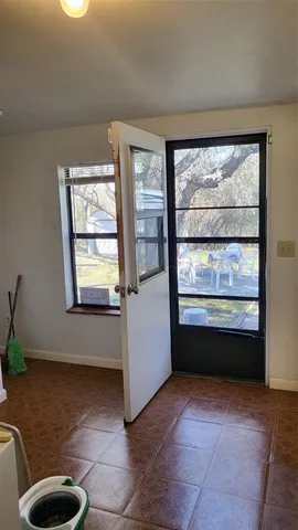 $1,400 | 25208 Old Ferry Road, Spicewood, TX 78669