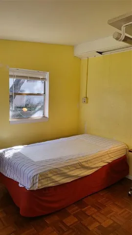 $1,400 | 25208 Old Ferry Road, Spicewood, TX 78669