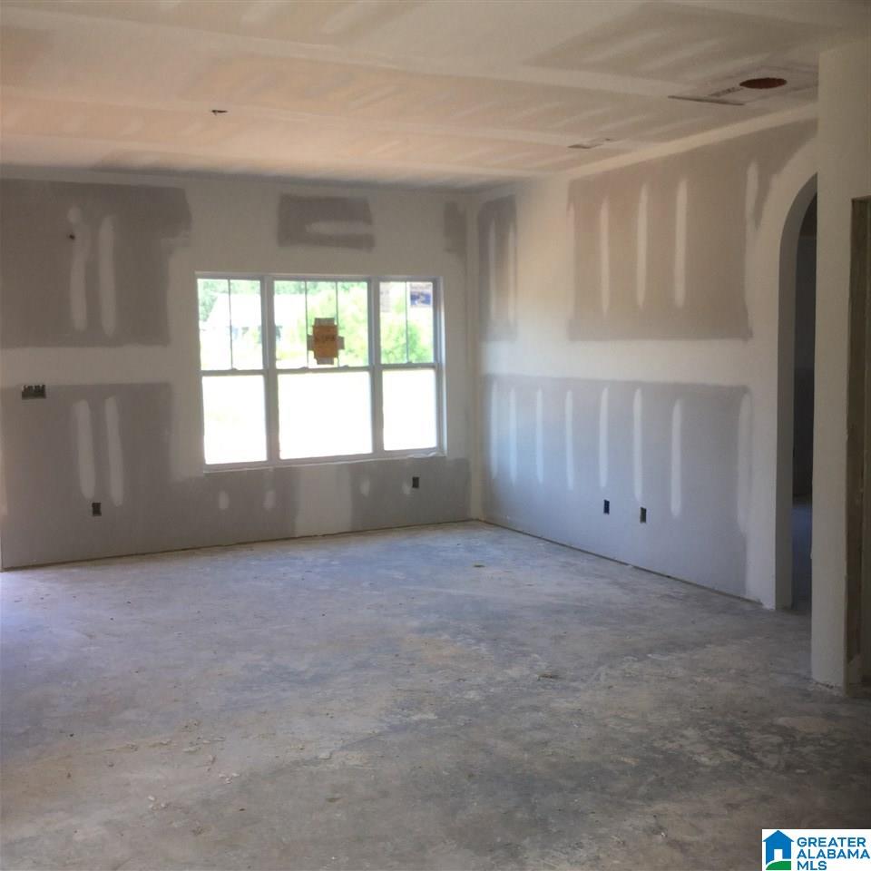 5523 Timber Leaf Way Bessemer, AL 35022 - Photo 3 of 6