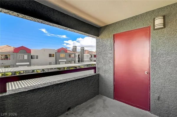 $230,000 | 8600 West Charleston Boulevard, Unit 2067, Las Vegas, NV 89117