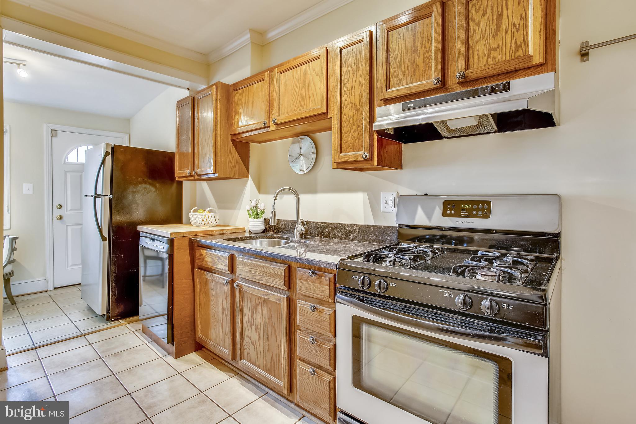 1653 Rosedale Street Northeast Washington, DC 20002 - Photo 11 of 39 Gallery Image 11