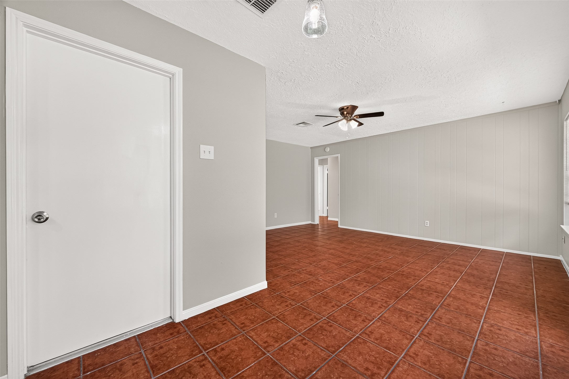 5319 Ridge Turn Drive Houston, TX 77053 - Photo 14 of 38