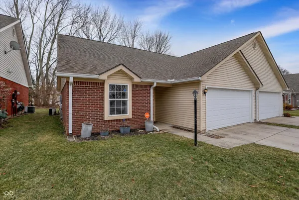 $220,000 | 3939 Gray Pond Court, Indianapolis, IN 46237
