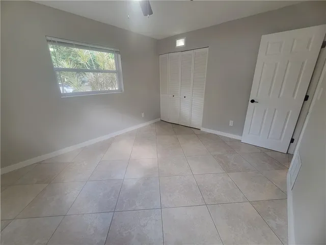 $2,000 | 356 30th Avenue, Vero Beach, FL 32968