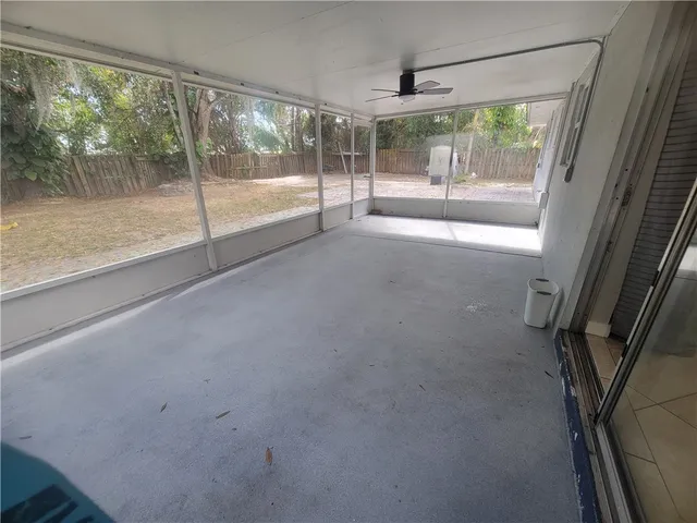 $2,000 | 356 30th Avenue, Vero Beach, FL 32968