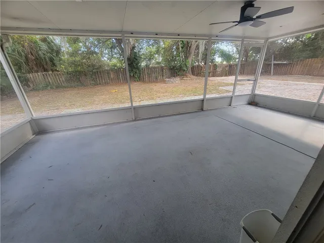 $2,000 | 356 30th Avenue, Vero Beach, FL 32968