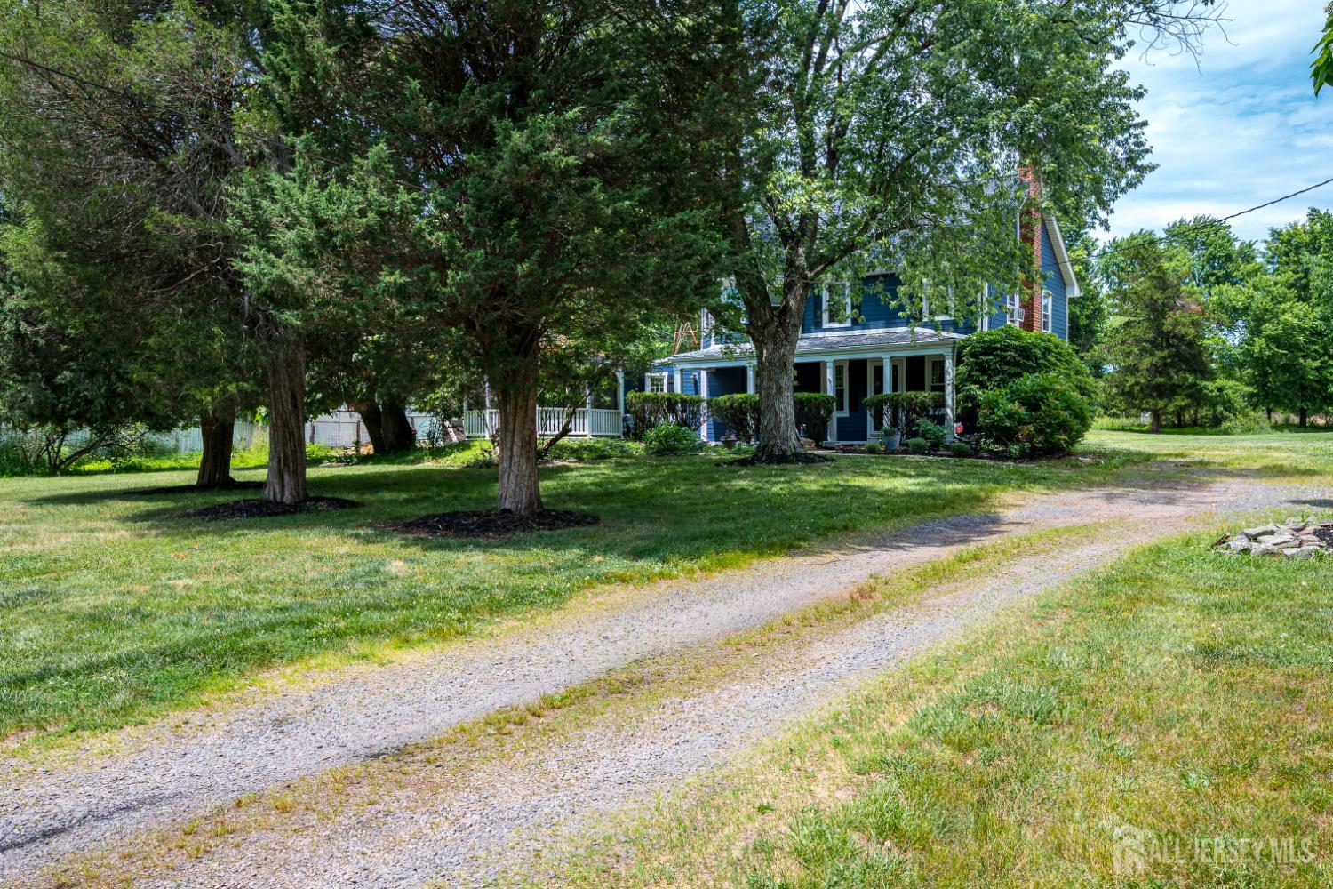 78 Falcon Road Hillsborough, NJ 08844 - Photo 2 of 53