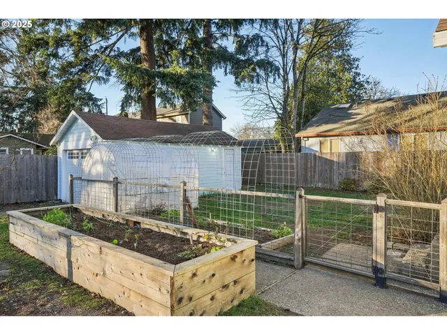 $399,000 | 311 Northeast 92nd Place, Portland, OR 97220