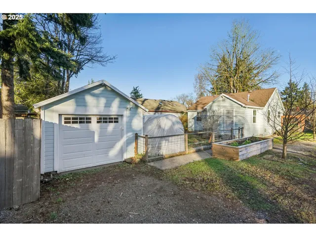 $399,000 | 311 Northeast 92nd Place, Portland, OR 97220