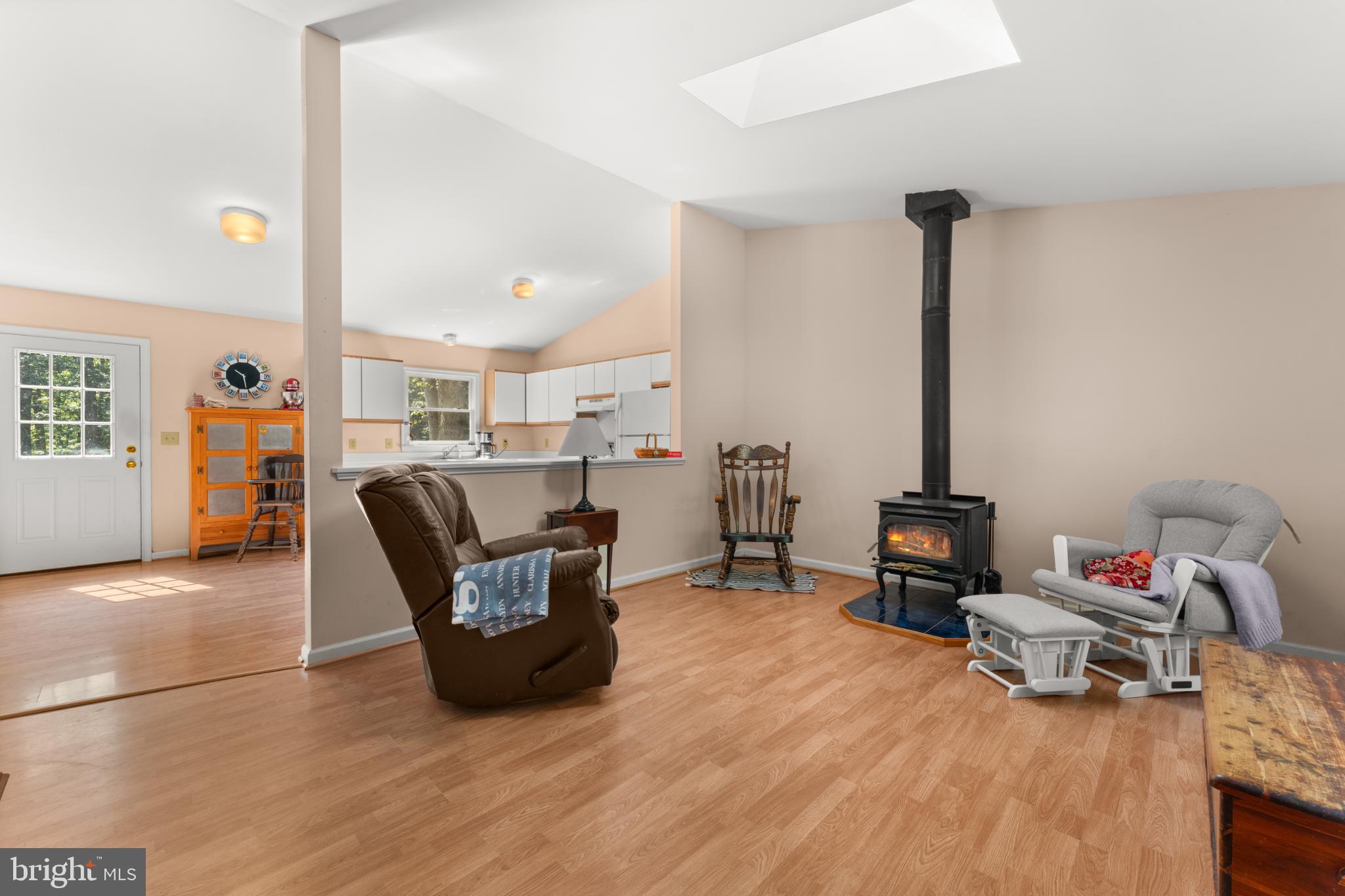 13175 Tower Road Unionville, VA 22567 - Photo 8 of 37 Cozy living space with inviting warmth.