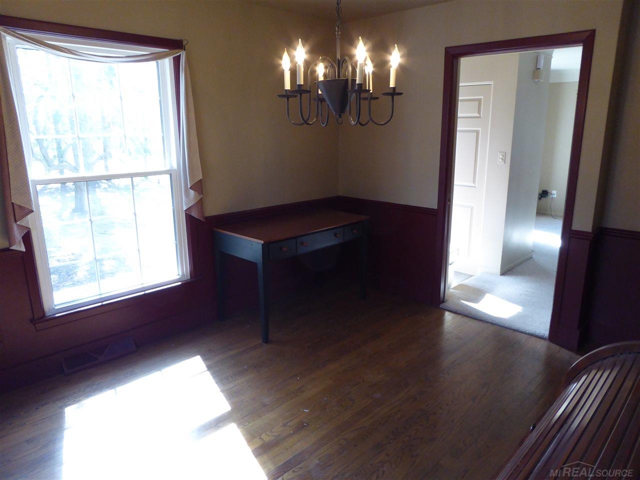 647 East Gunn Road Rochester, MI 48306 - Photo 10 of 26