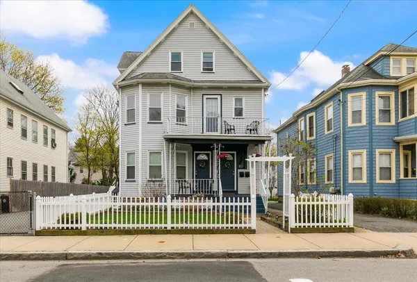 $999,999 | 50-52 Bainbridge Street, Malden, MA 02148