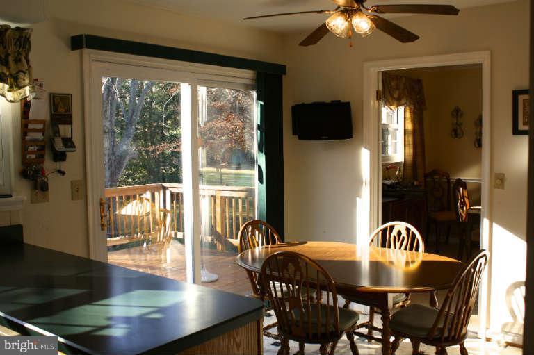 5860 Cari Road Huntingtown, MD 20639 - Photo 24 of 26 Kitchen