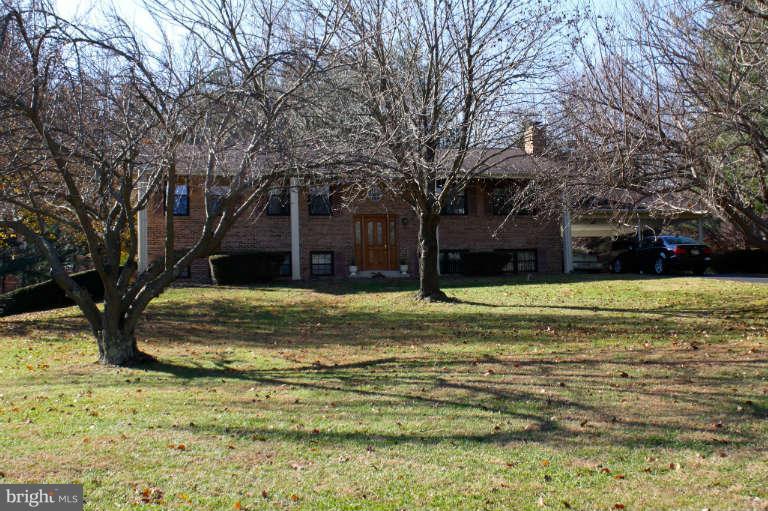 5860 Cari Road Huntingtown, MD 20639 - Photo 5 of 26 Exterior (Front)