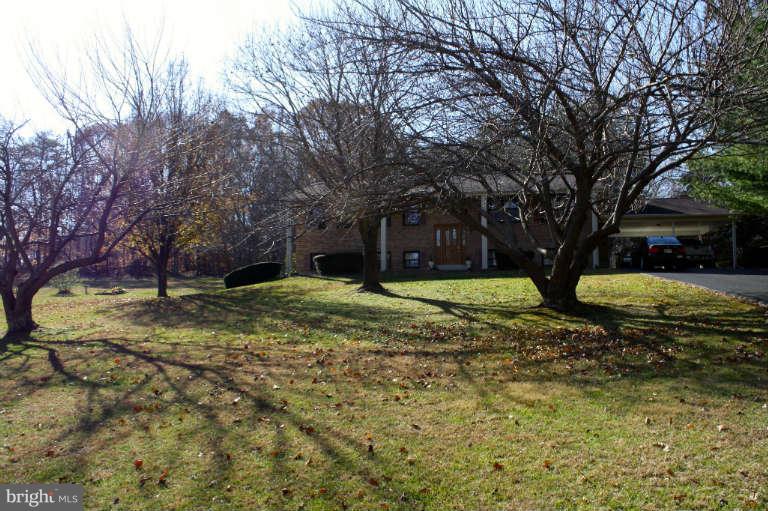 5860 Cari Road Huntingtown, MD 20639 - Photo 6 of 26 Exterior (Front)
