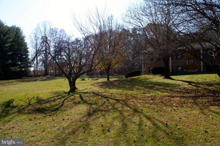5860 Cari Road Huntingtown, MD 20639 - Photo 7 of 26 Exterior (General)