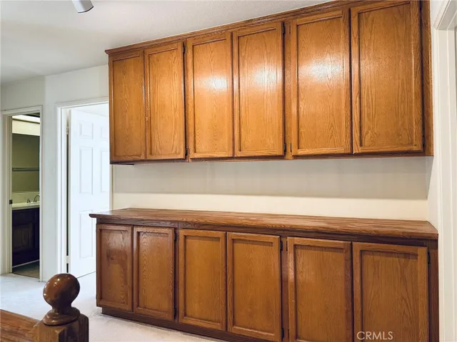 a view of a livingroom with closet