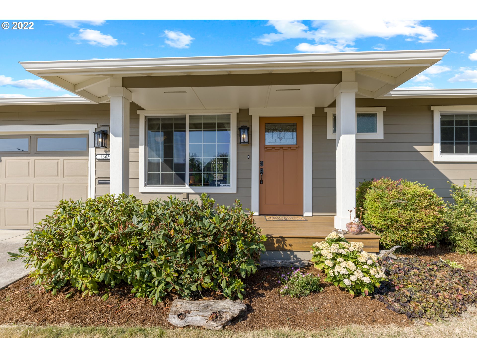 1865 Thompson Road Woodburn, OR 97071 - Photo 2 of 32 Gallery Image 2