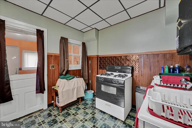 $160,000 | 335 Hollenbach Street, Reading, PA 19601