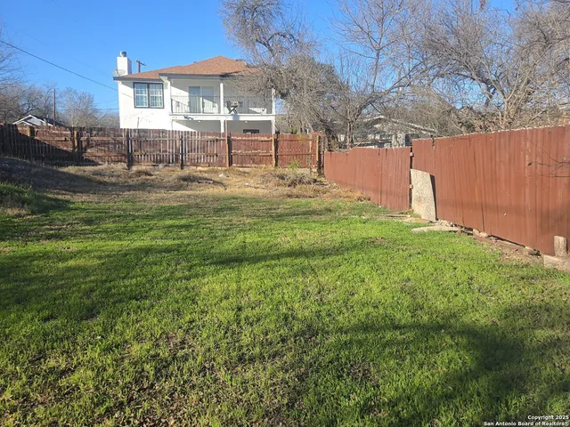 $36,999 | 1403 Bailey Avenue, San Antonio, TX 78210
