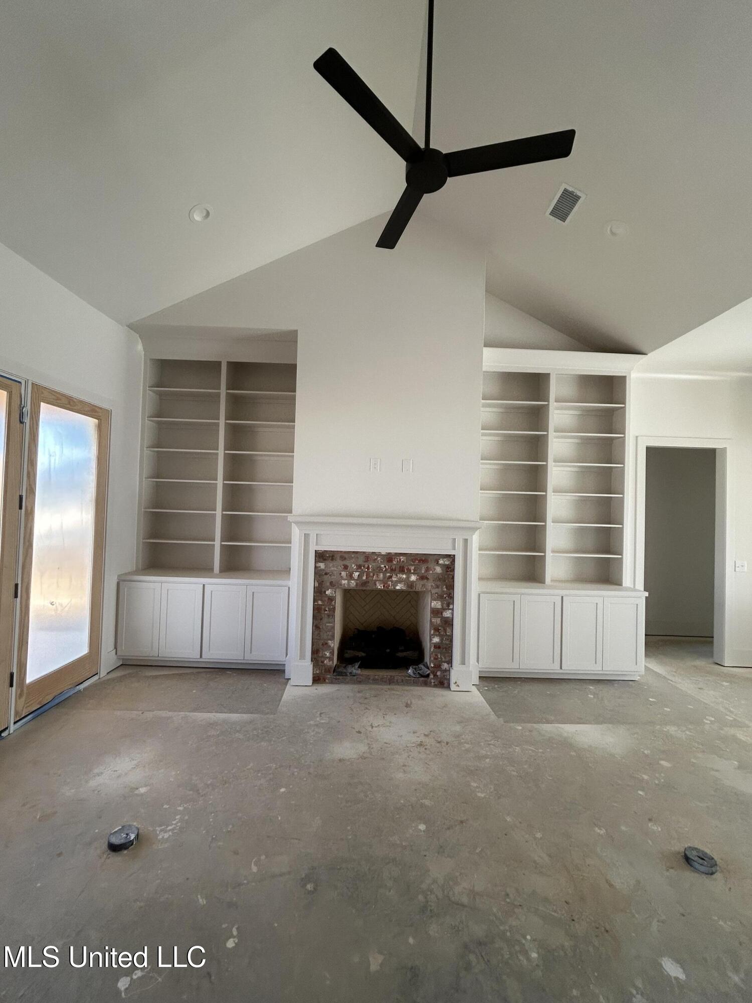 369 Wellstone Place Madison, MS 39110 - Photo 2 of 10 Living