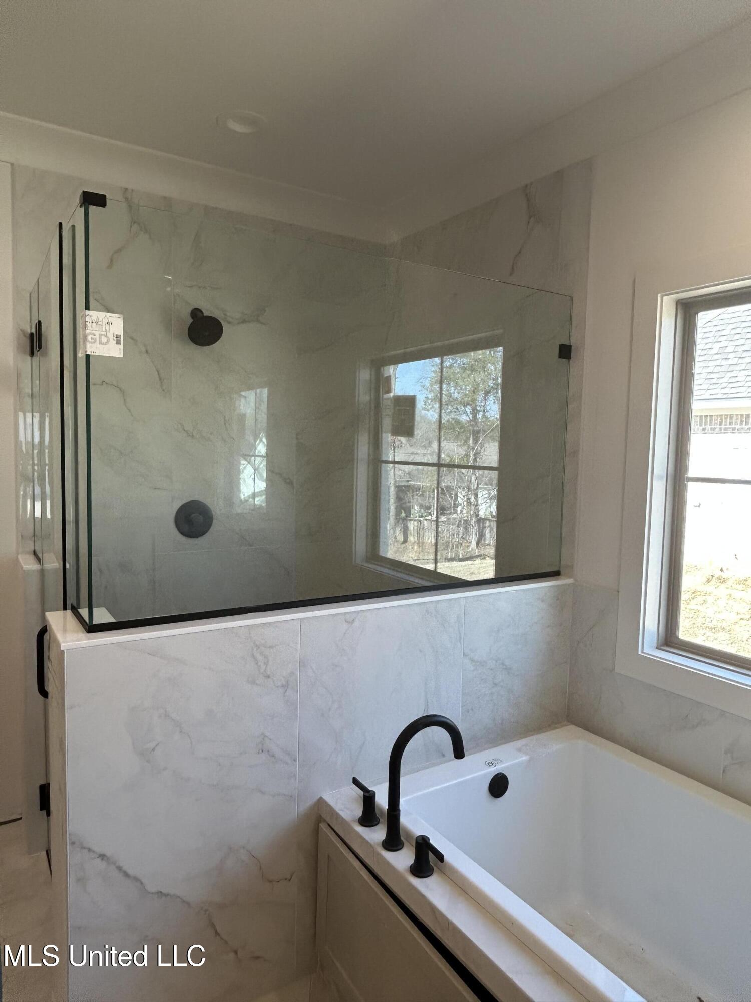 369 Wellstone Place Madison, MS 39110 - Photo 7 of 10 Primary Suite