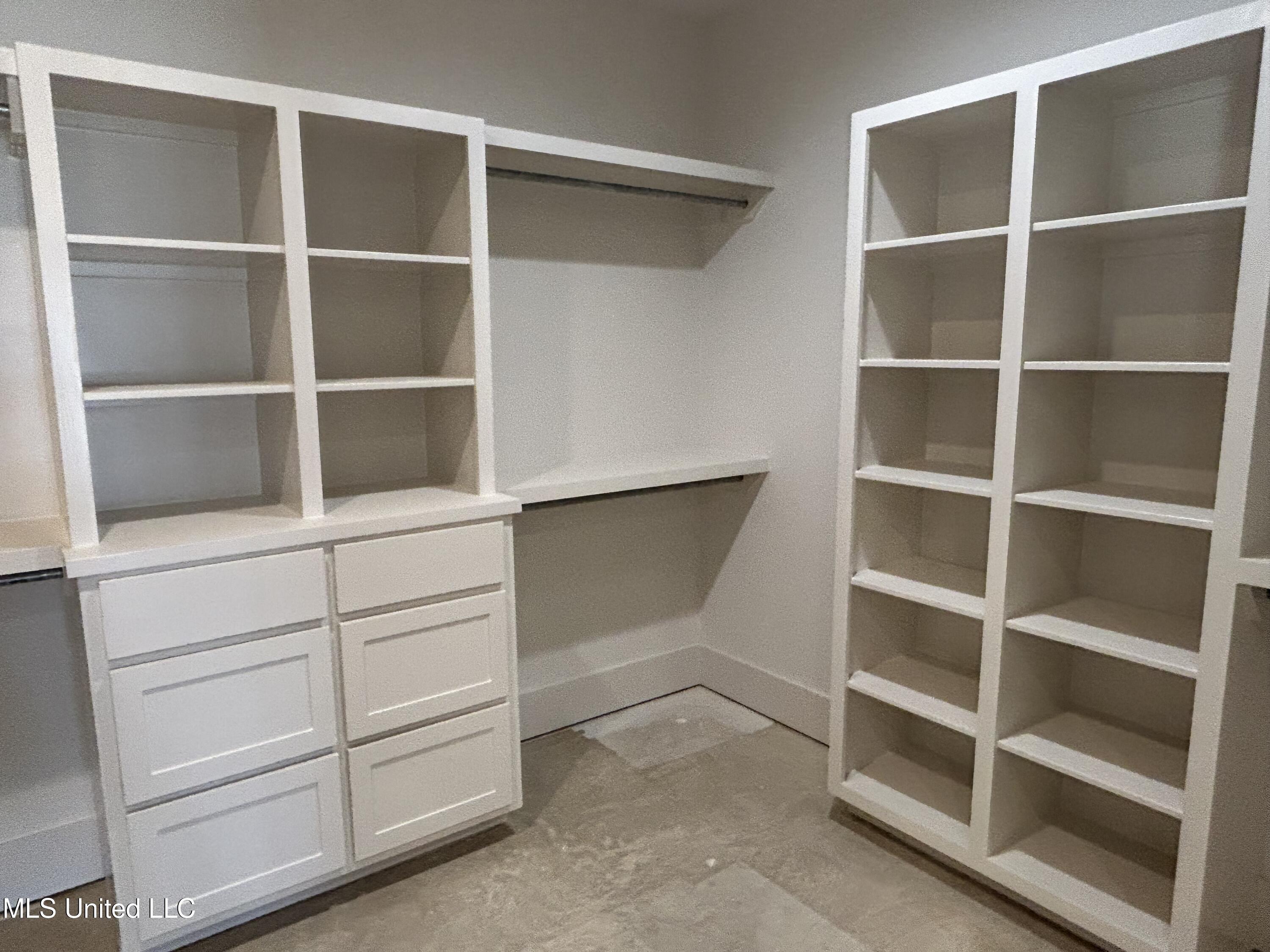 369 Wellstone Place Madison, MS 39110 - Photo 9 of 10 Primary Suite