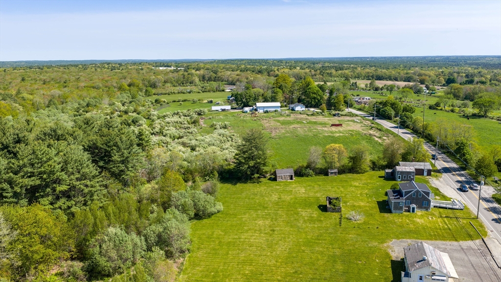 576 Faunce Corner Road Dartmouth, MA 02747 - Photo 7 of 15