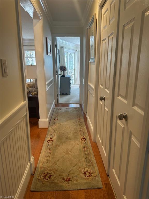 162 Golfview Drive Bermuda Run, NC 27006 - Photo 12 of 27 Hallway to bedrooms